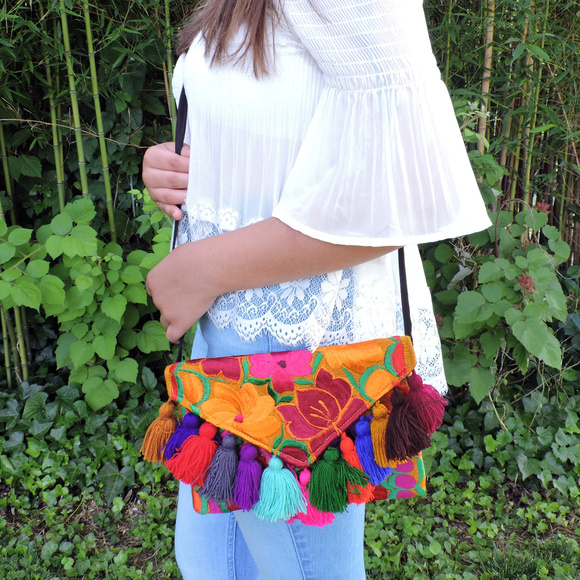 Handmade Boho Crossbody Purse Tassel Embroidered - Picture 1 of 4